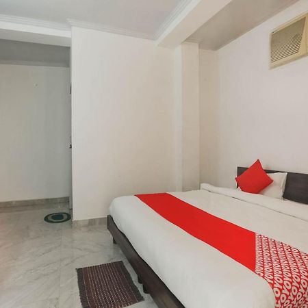 Hotel O Dream Town New Delhi Extérieur photo