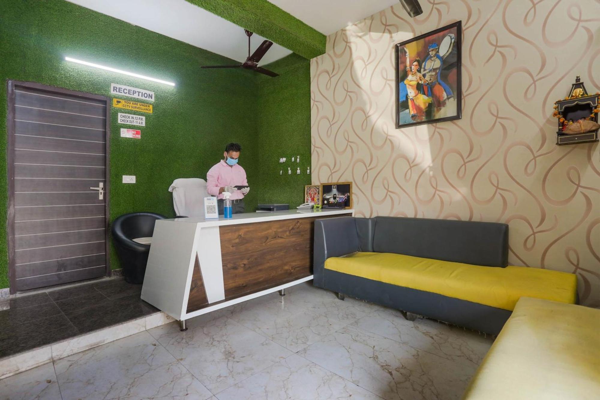 Hotel O Dream Town New Delhi Extérieur photo